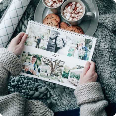 Utilizza i nostri strumenti di creazione per personalizzare il tuo foto calendario online.